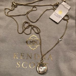 Kendra Scott necklace